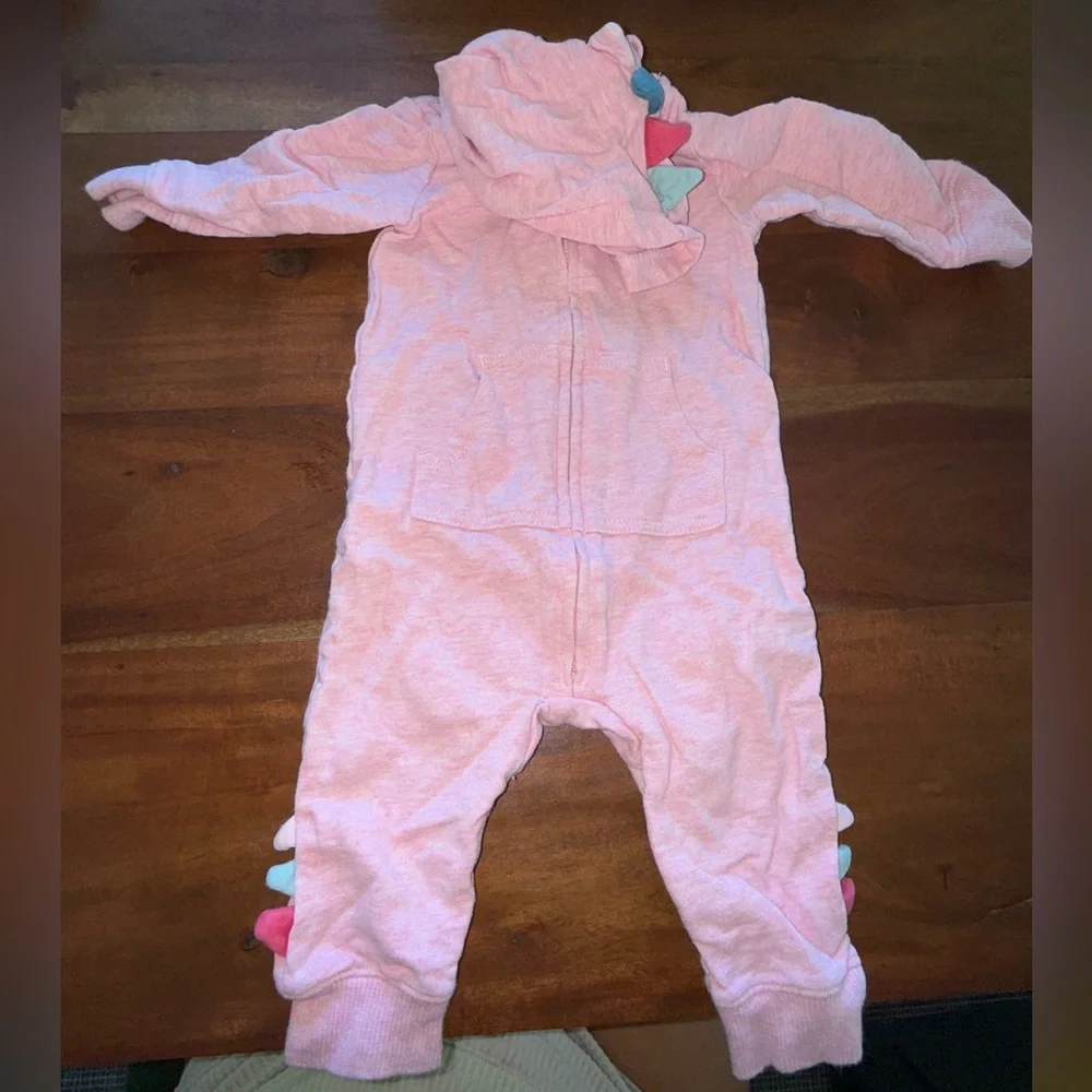 Carters‎ dinosaur bunting suit